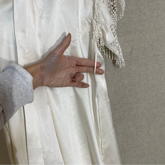 Georgette Trabolski Fringed Robe & Chemise Slip Set - Picture 4 of 16